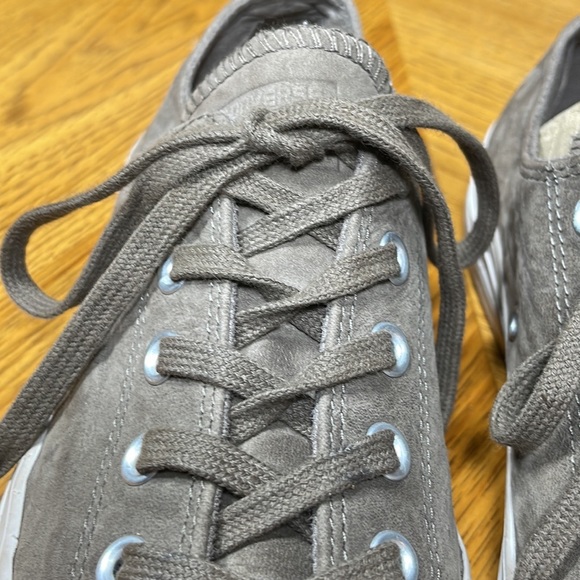 FINAL PRICE!!!UNISEX CONVERSE CHUCK TAYLOR ALL STAR NUBUCK OX SNEAKER - Picture 12 of 16